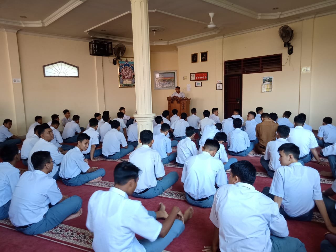 Tata Cara Kultum: Menyampaikan Nasehat dengan Khidmat - Samudrapikiran.com