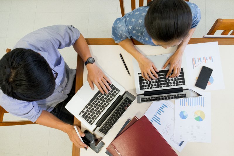 10 Manfaat Survei Online dalam Strategi Bisnis Berbasis Data