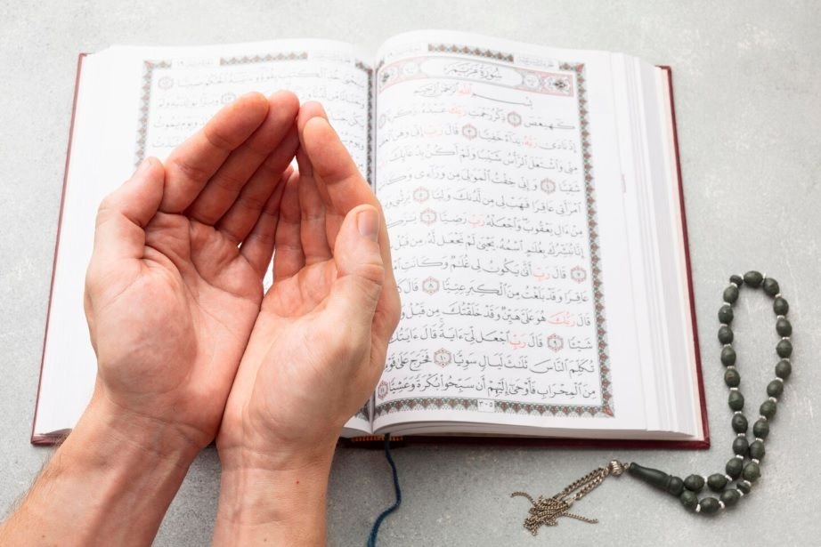 Sejarah Turunnya Surat Al-Fatihah di Makkah